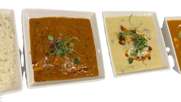 Breakfast, lunch, dinner served; Indian cuisine