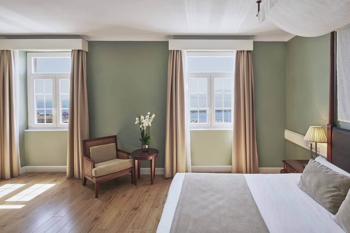 1 bedroom, minibar, in-room safe, desk