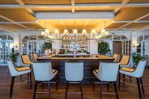 Ocean views, serves lunch and dinner