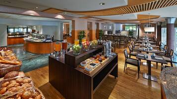 Daily buffet breakfast for a fee
