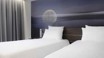 Habitación clásica, 2 camas individuales | Escritorio, cortinas blackout y insonorización