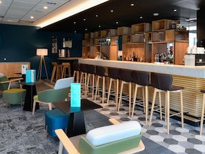 Bar (on property) - Novotel Caen Cote De Nacre (Caen)