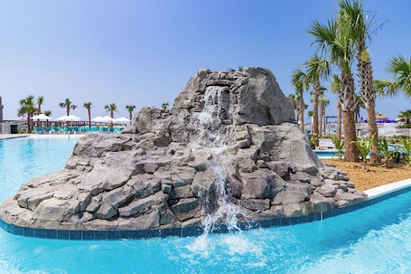 2 outdoor pools, pool umbrellas, sun loungers