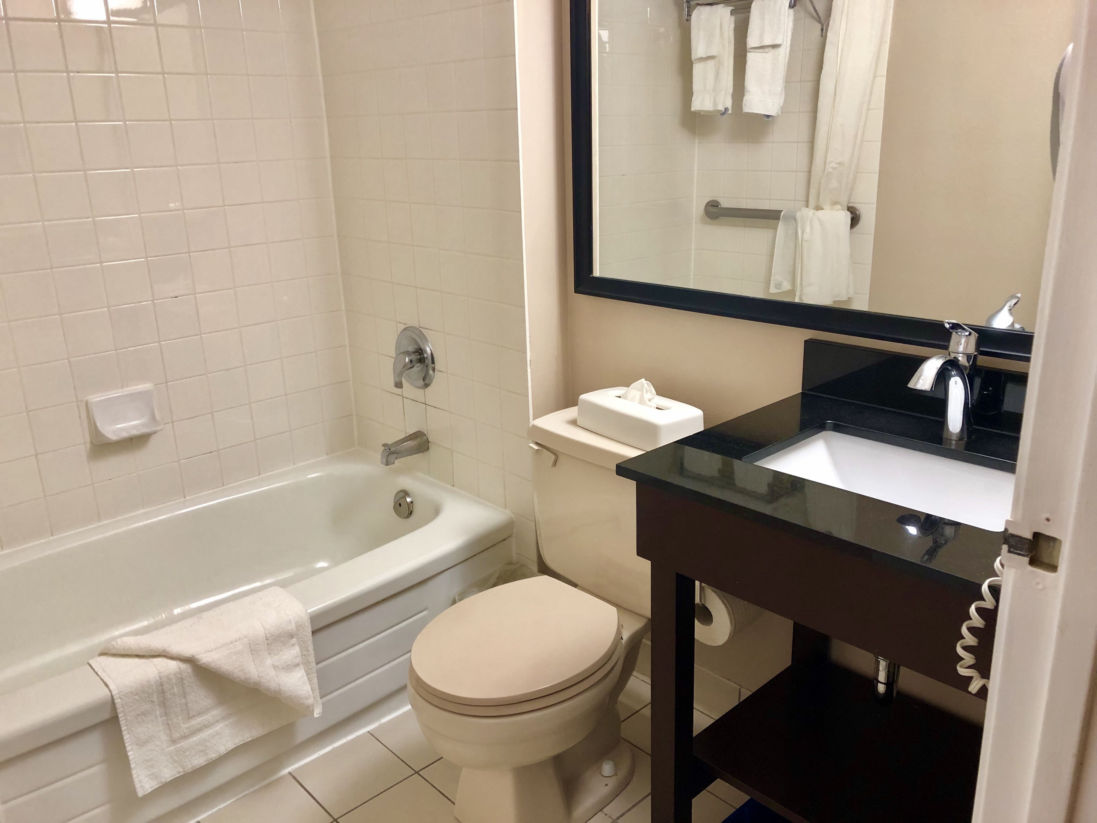 Foto - Travelodge by Wyndham Ottawa East