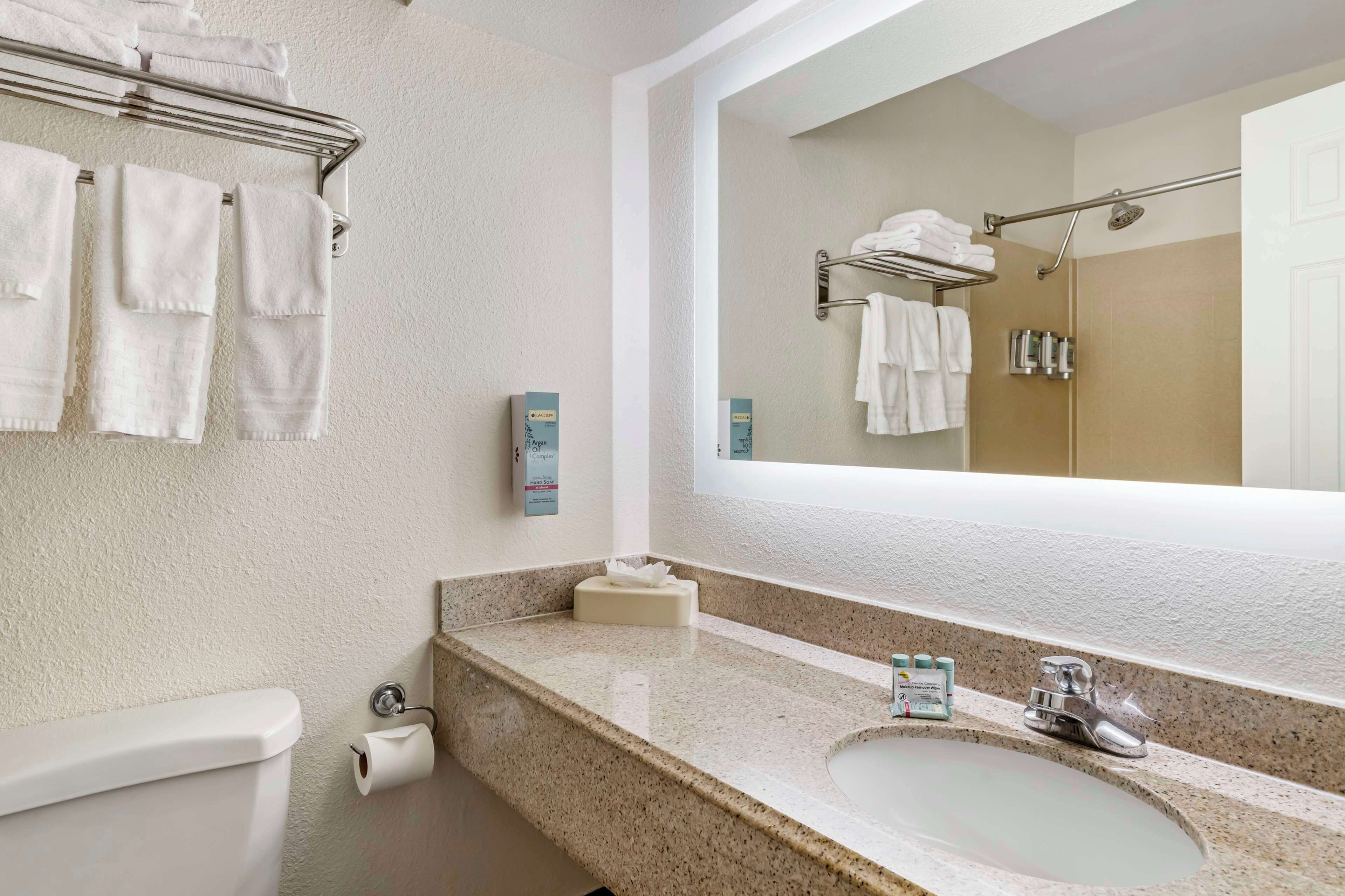 Foto - Best Western of Alexandria Inn & Suites & Conference Center