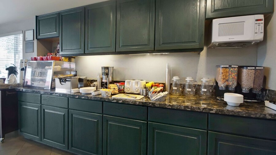 Magnuson Hotel Park Vue