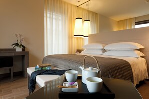 Deluxe Double or Twin Room | Premium bedding, minibar, in-room safe, desk - Starhotels E.c.ho. (Milan)