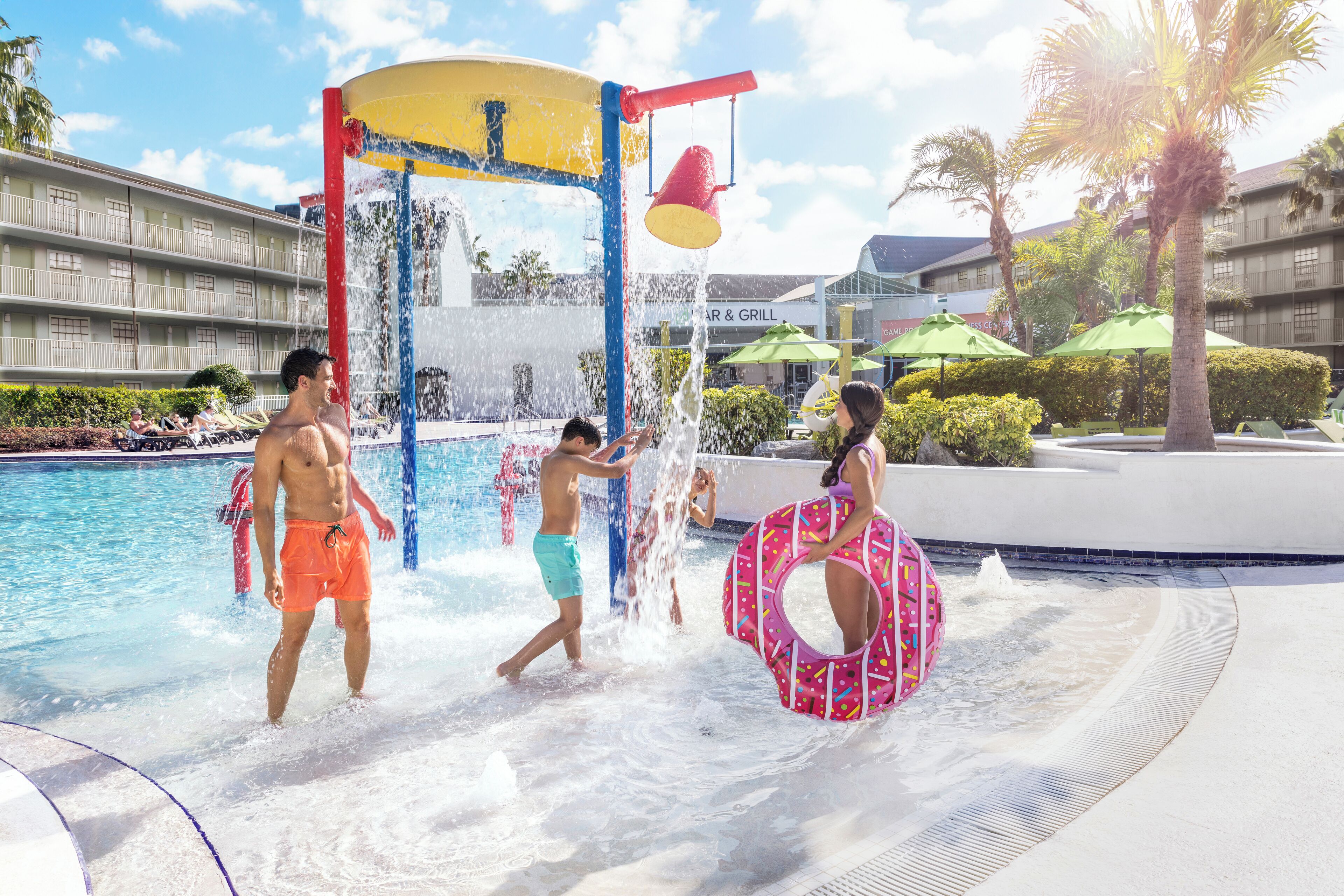 พื้นที่เล่นสำหรับเด็ก - กลางแจ้ง