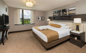 Luxury Suite | Premium bedding, down comforters, pillowtop beds, in-room safe - The Saratoga Hilton (Saratoga Springs)