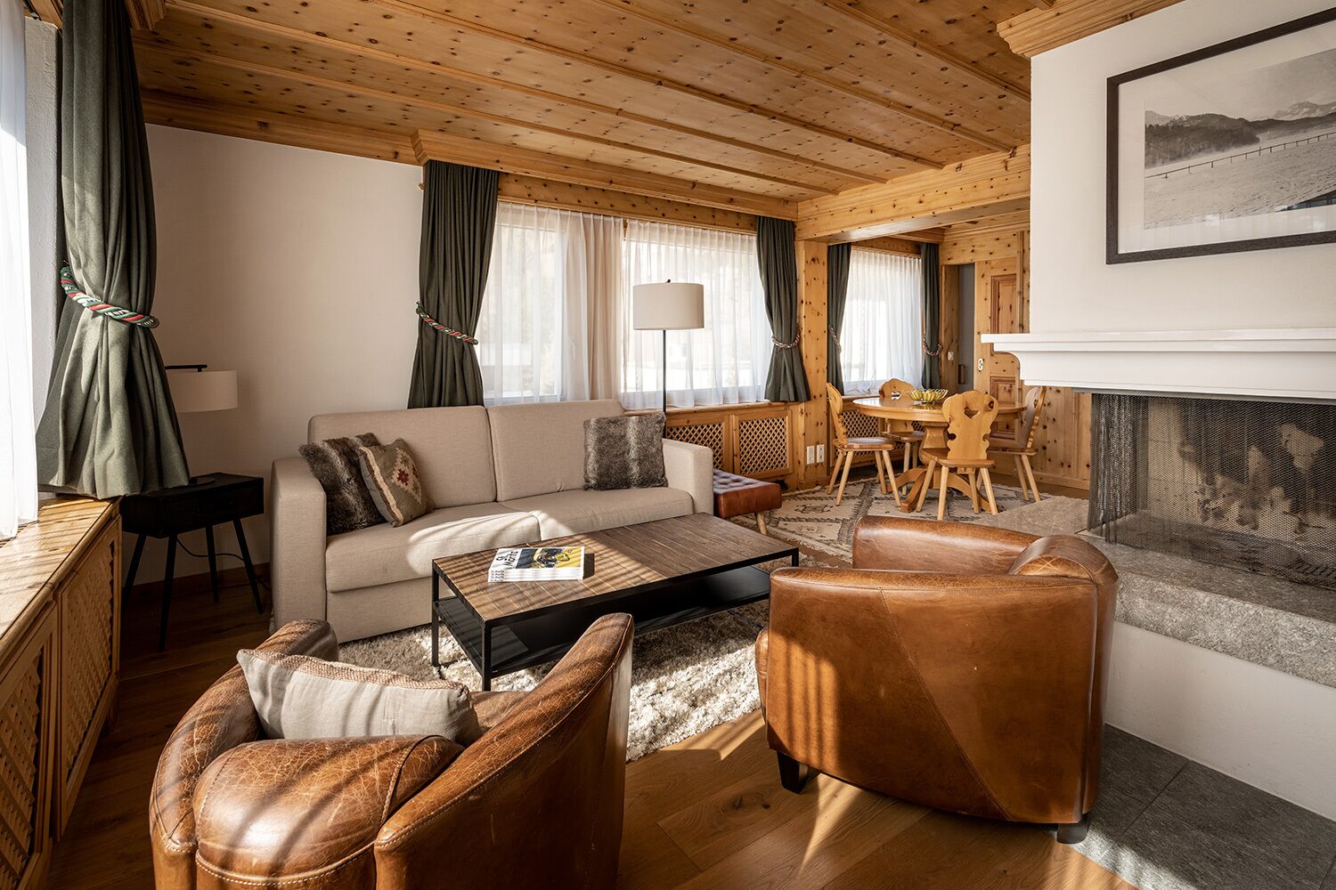 Suite Panoramique, 2 chambres | Coin séjour