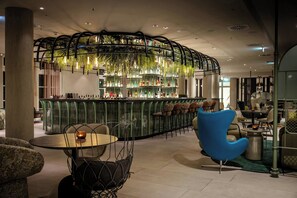 2 bars/lounges - Motel One Frankfurt - Hauptbahnhof (Frankfurt)