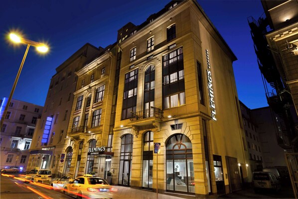 Front of property - evening/night
