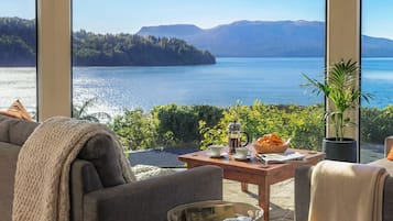 Solitaire Suite | Living area