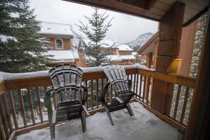 Premier Condo (2 Bedroom Loft- 4 Q) | Terrace/patio