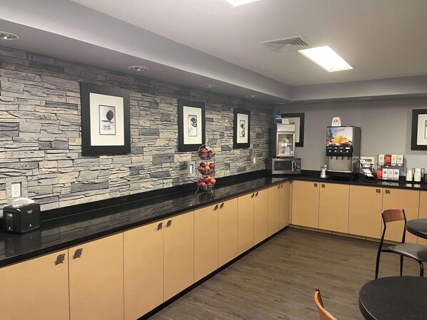 包含每日自助早餐