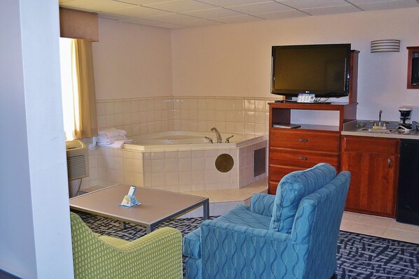 Suite, 1 King Bed, Non Smoking, Jetted Tub (with Sofabed)