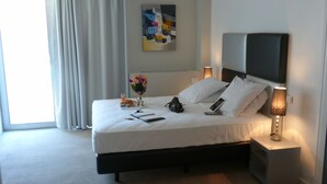 Standard Single Room, 1 Twin Bed | Desk, soundproofing, iron/ironing board (on request), cribs (free) - Yes Hôtel (Avignon)