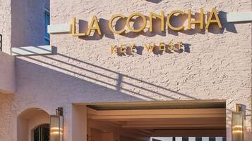 Bagian depan properti