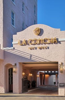 Hotel exterior and entrance at La Concha Key West, Autograph Collection