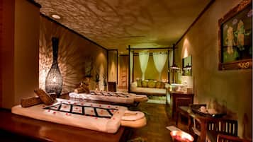 Couples treatment room(s), sauna, hot tub, body treatments, mud baths