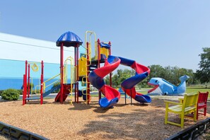 Children’s play area – outdoor