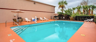 Quality Inn & Suites Live Oak I-10 Exit 283