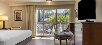 Best Western Plus Royal Oak Hotel