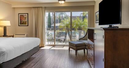 Best Western Plus Royal Oak Hotel