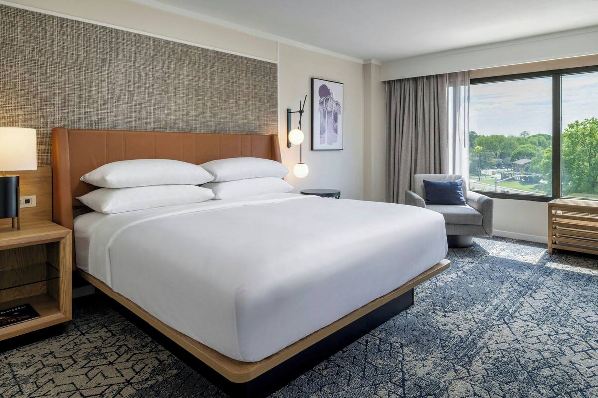 premium bedding, in-room safe, desk, blackout curtains