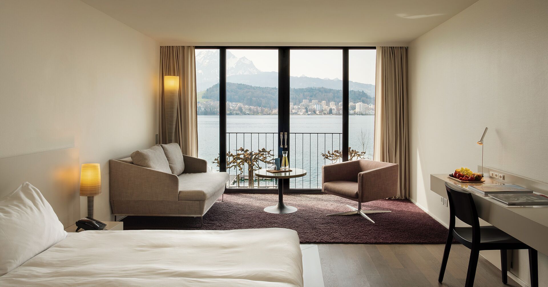 Hypo-allergenic bedding, minibar, in-room safe, desk