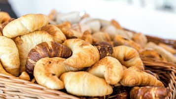Daily buffet breakfast for a fee