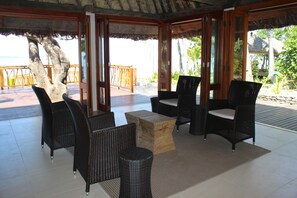 Interior - Nakelo Treasure Island Resort & Spa (Treasure Island)