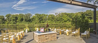 Holiday Inn Milwaukee Riverfront by IHG