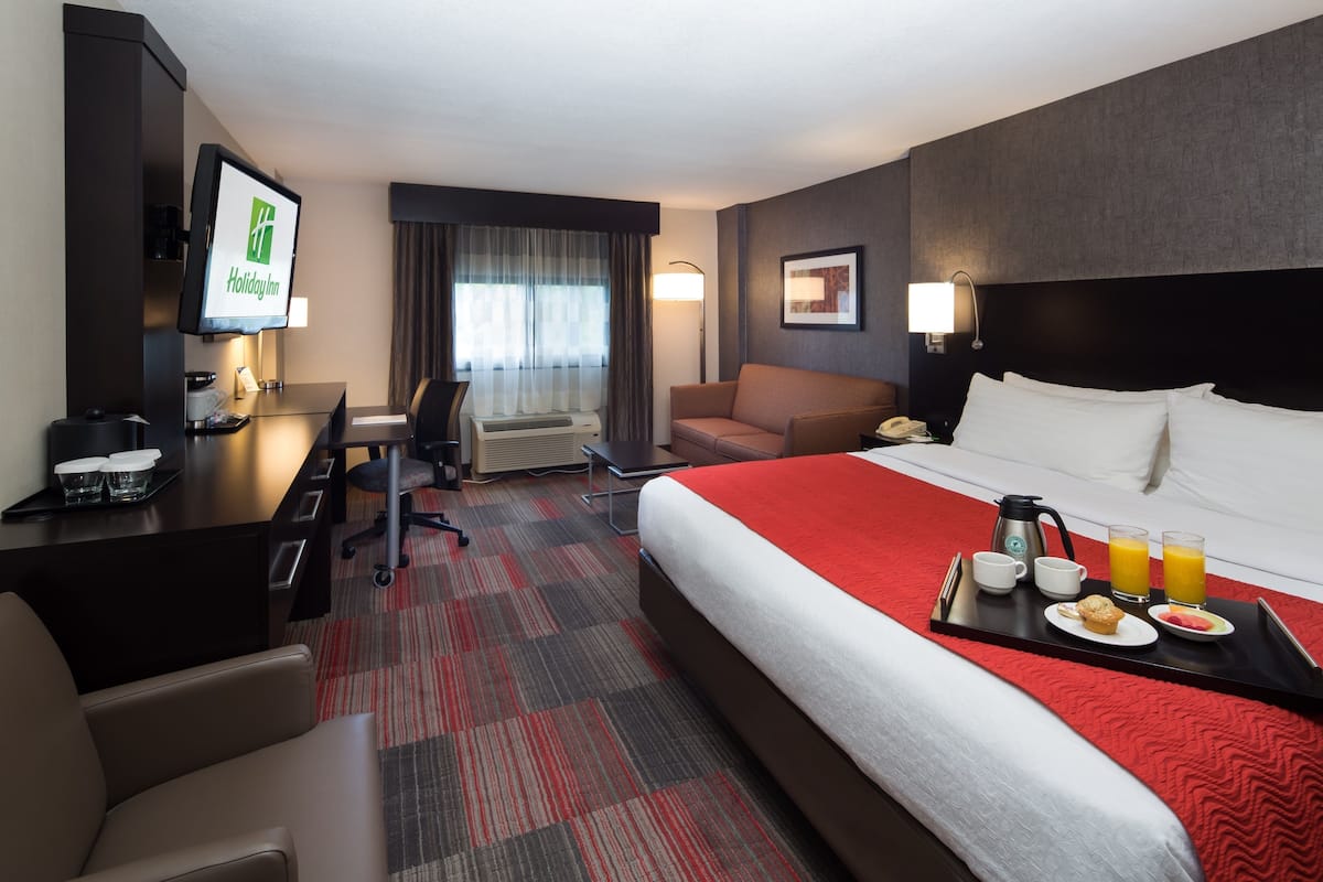 Premium bedding, down duvets, pillow-top beds, in-room safe