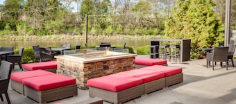 Holiday Inn Milwaukee Riverfront by IHG