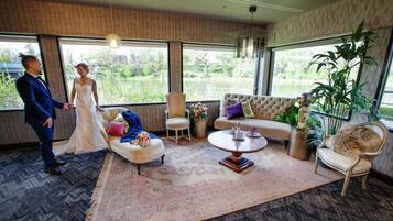 Daily full breakfast (USD 16 per person)