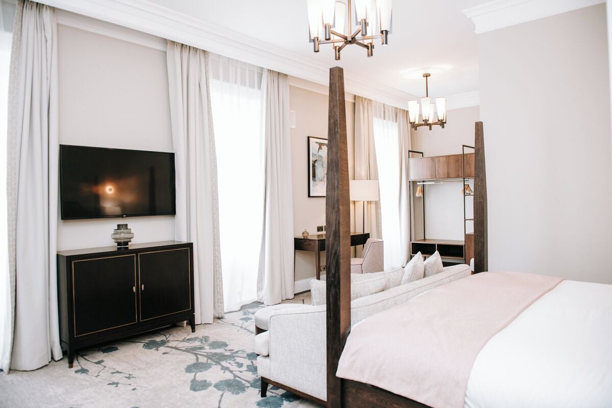 Deluxe Suite | Egyptian cotton sheets, premium bedding, individually decorated