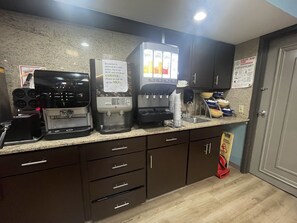 Café da manhã continental grátis todos os dias
