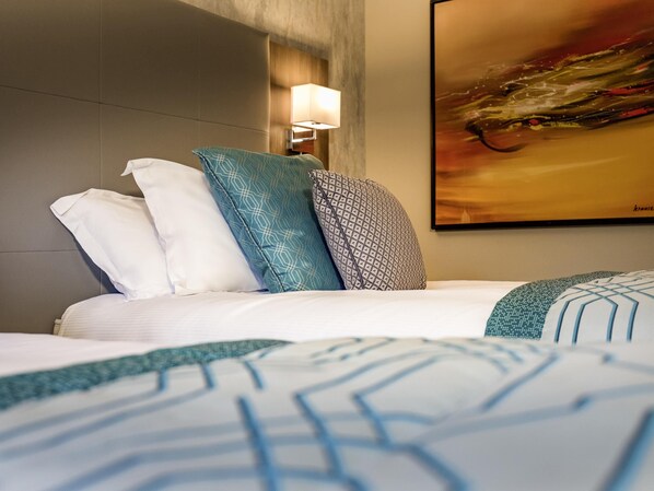 Standard Twin Room, 2 Twin Beds | Premium bedding, down comforters, pillowtop beds, in-room safe