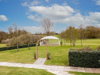 Mercure Milton Keynes