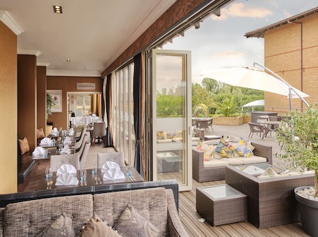 Restaurant. Mercure Milton Keynes