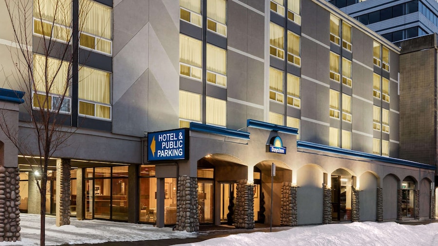 Days Inn by Wyndham Edmonton Downtown