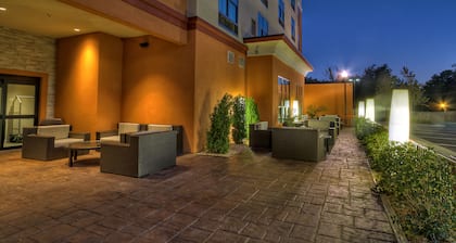 Holiday Inn Hotel & Suites Tupelo North by IHG