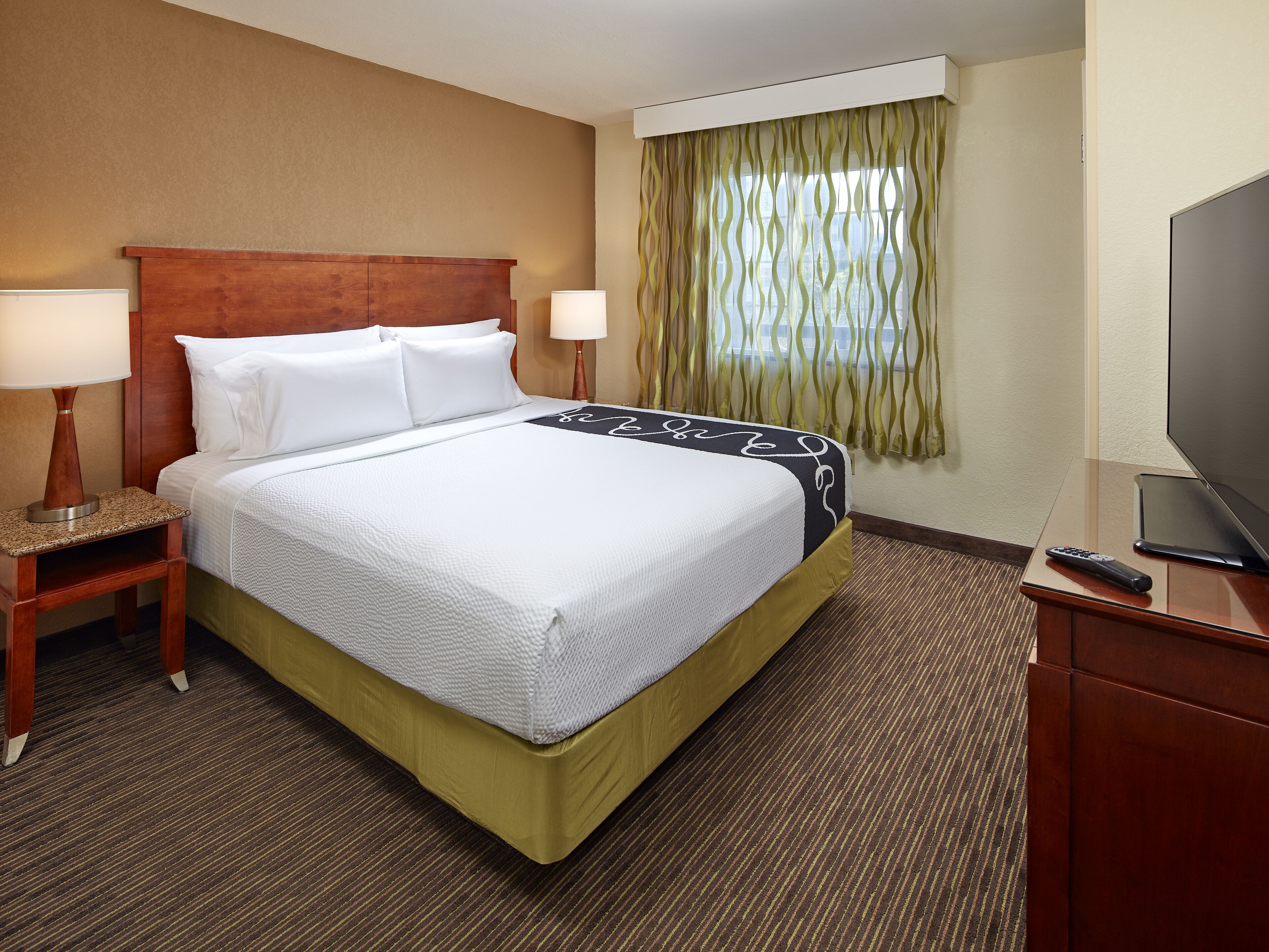 Premium bedding, pillow-top beds, in-room safe, desk