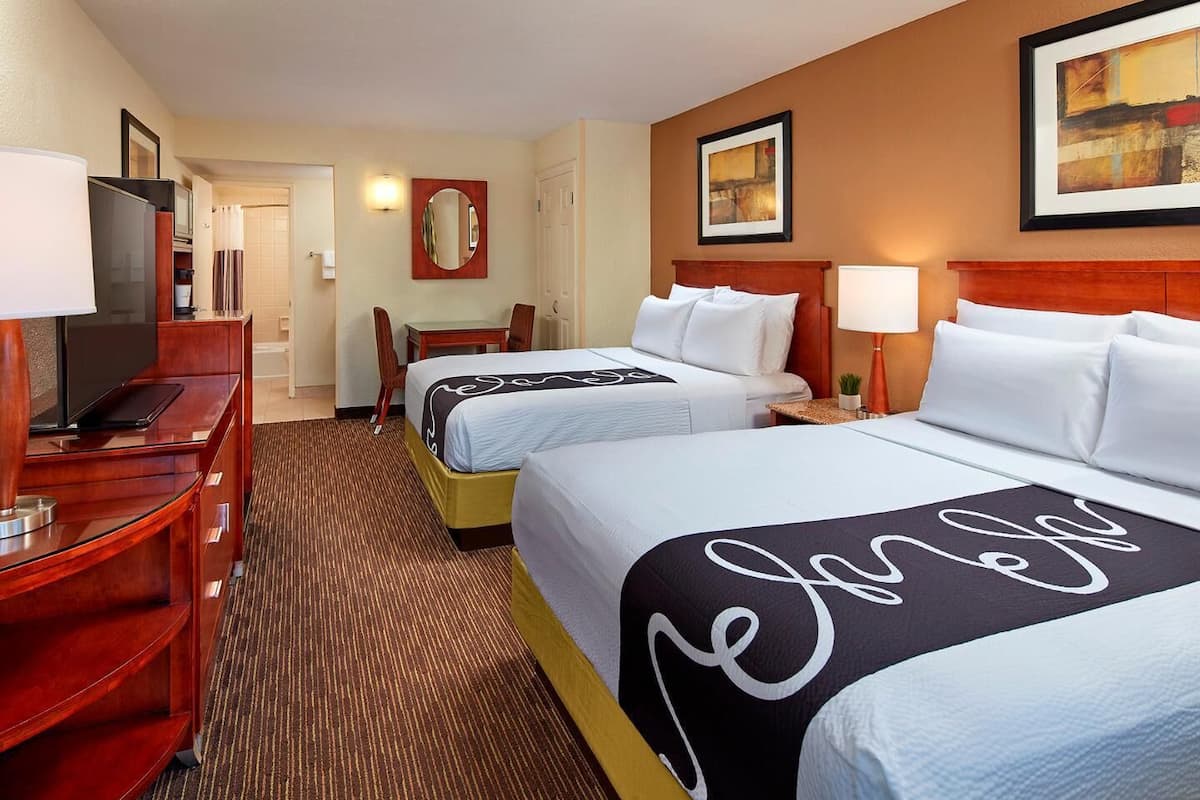 Premium bedding, pillowtop beds, in-room safe, desk