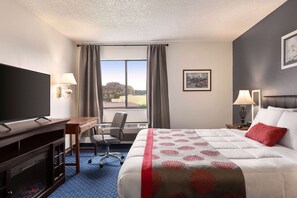 View from room - Ramada by Wyndham Arcata (Arcata)