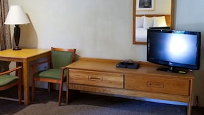 Room, 1 King Bed, Non Smoking | Individually furnished, desk, iron/ironing board, free WiFi
