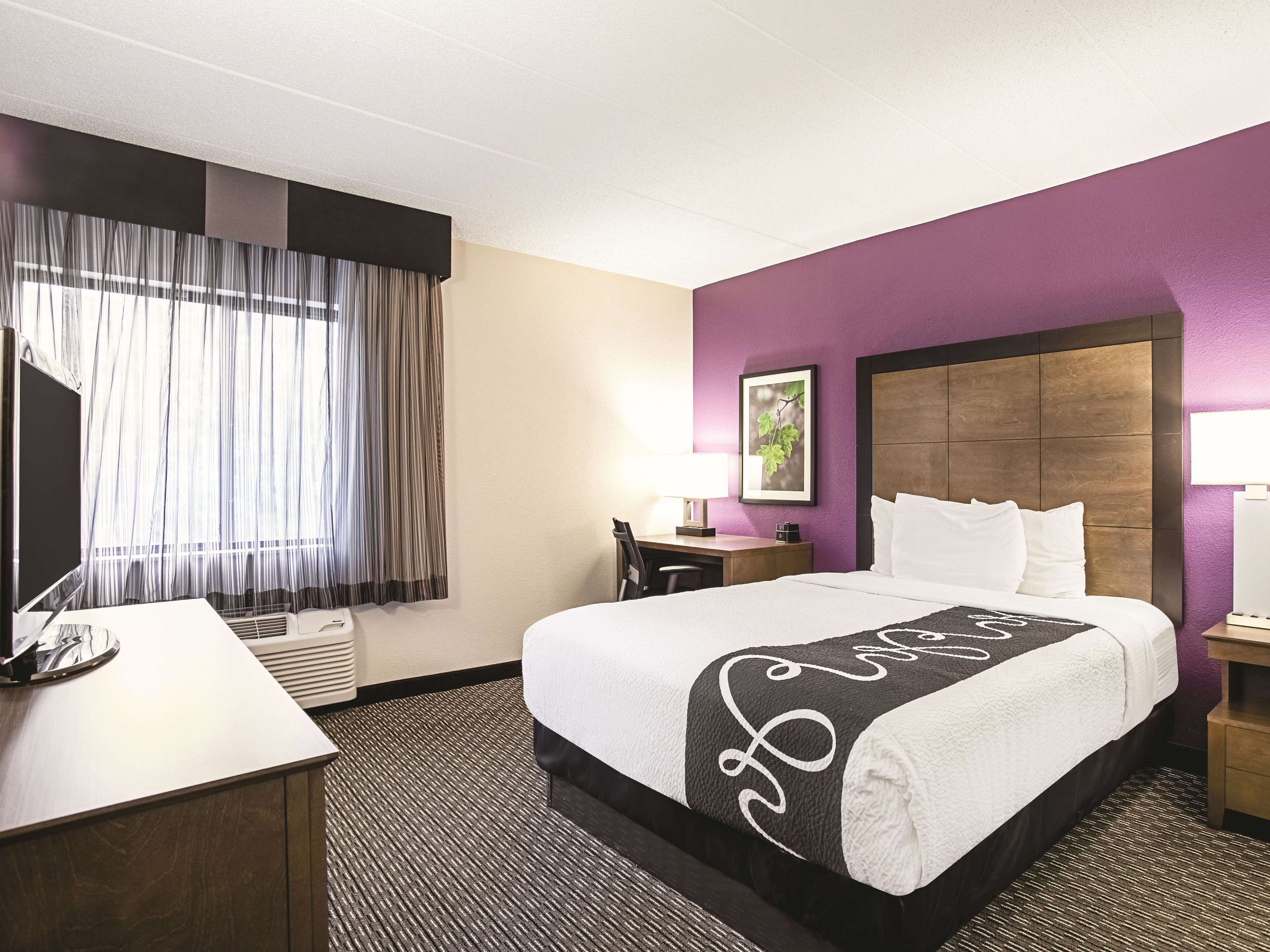 Room, 1 Queen Bed, Non Smoking