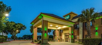 Quality Inn West Plano - Dallas