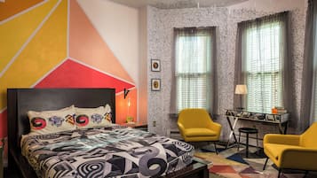 Habitación | Escritorio, tabla de planchar con plancha, wifi gratis y ropa de cama